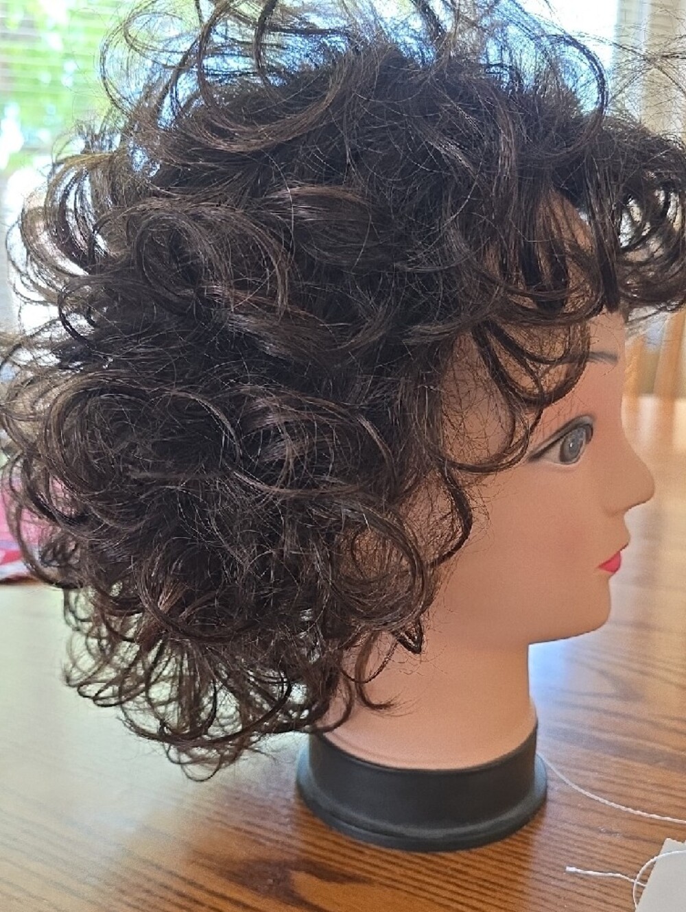 Raquel Welch wig,  Short Curly Synthetic  in Med Brown